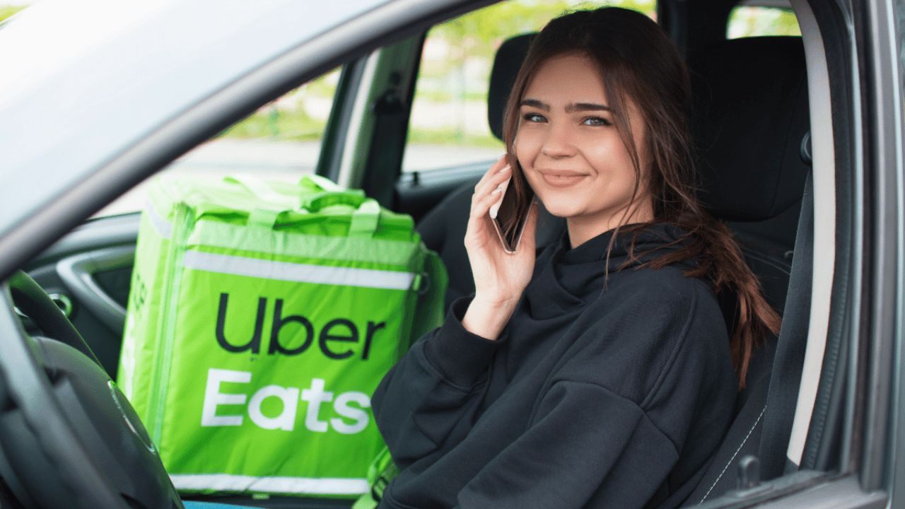 Trabajos de reparto en Uber Eats que puedes comenzar ahora